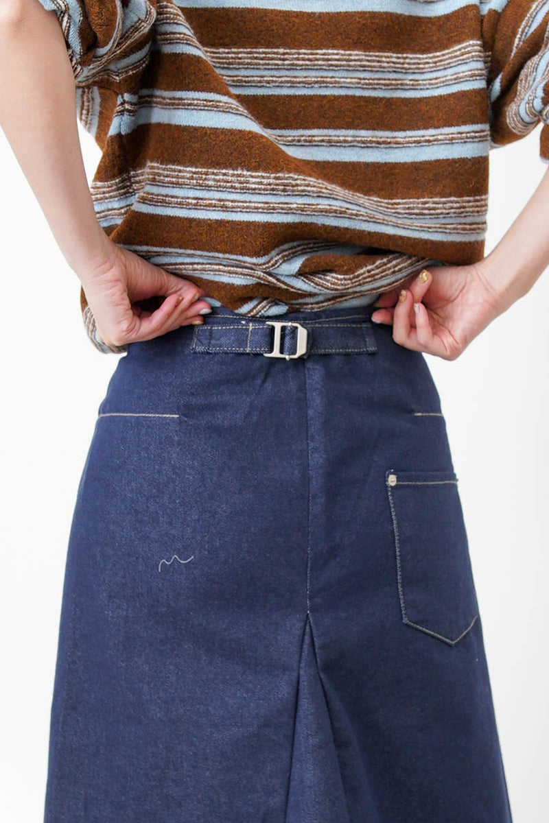 Denim skirt w/ detail waist back