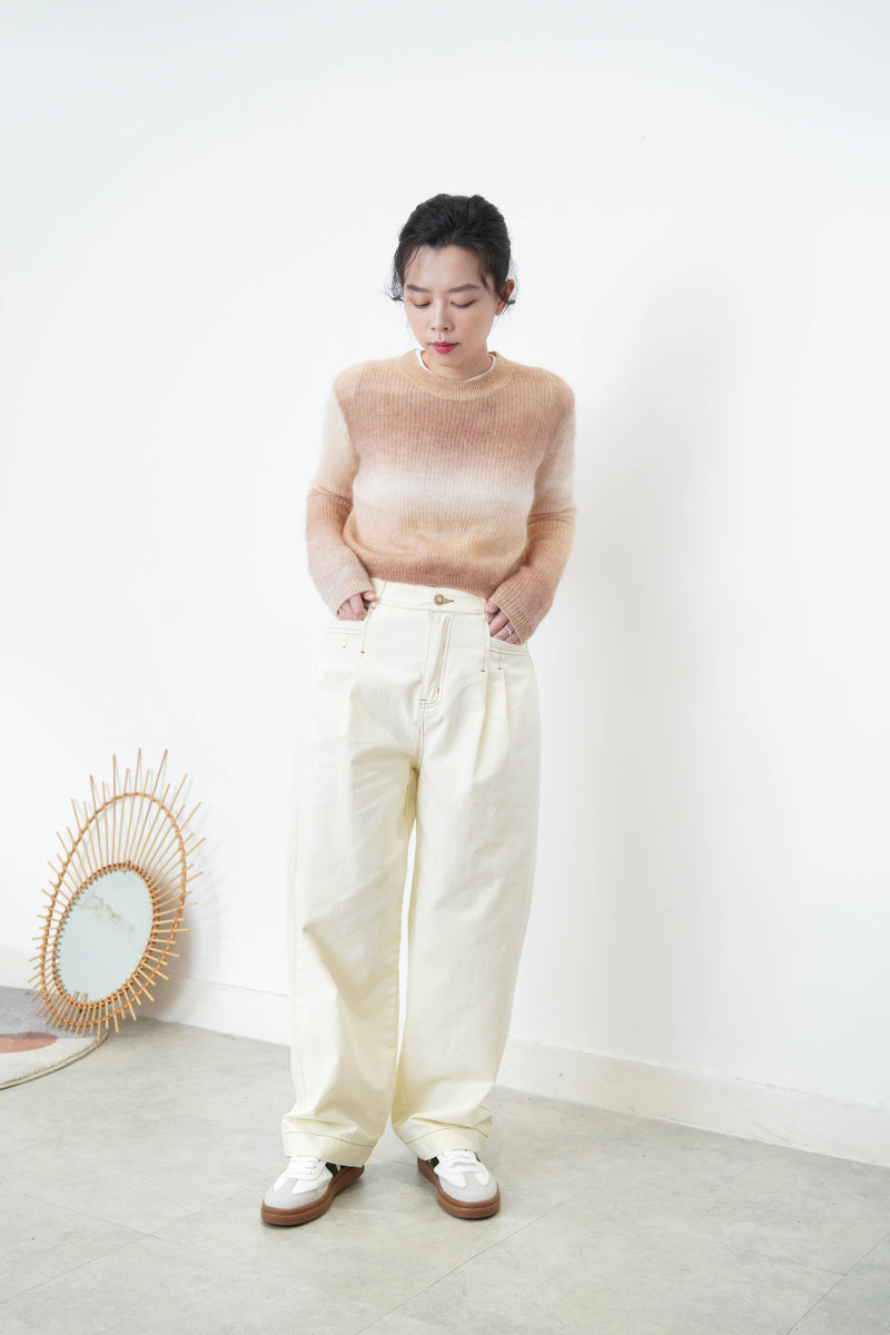 Beige gradient crop knit top