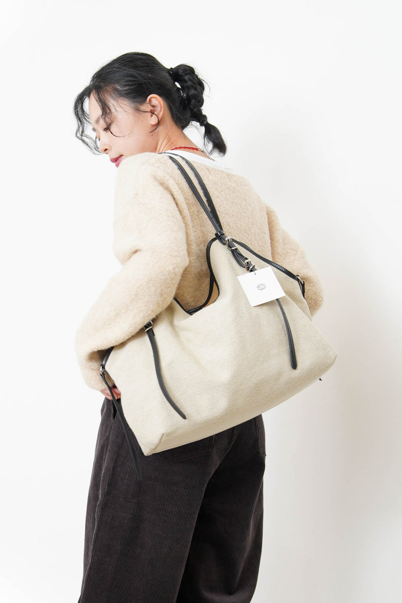 Canvas bag w/ bucket  details