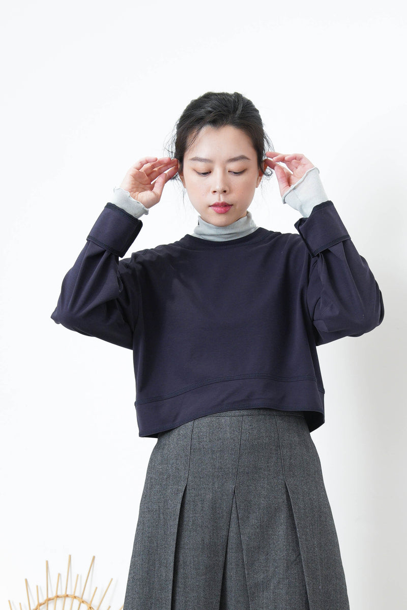 Blue soft turtle neck inner