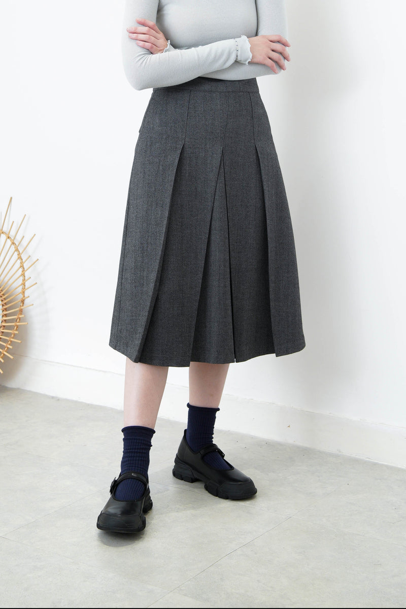 Grey 2 ways bold pleats skirt
