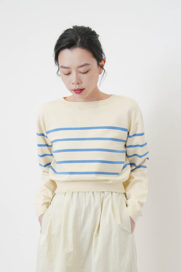 Blue stripe thin sweater in crop cut