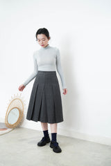 Grey 2 ways bold pleats skirt