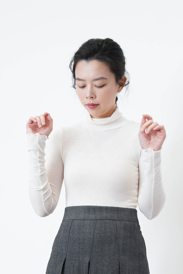 Ivory soft turtle neck inner