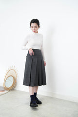 Grey 2 ways bold pleats skirt