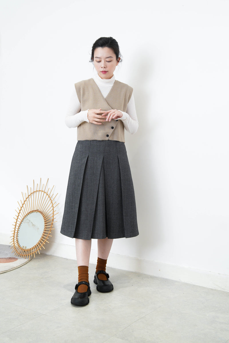 Grey 2 ways bold pleats skirt