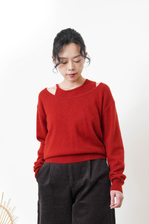 Red asymmetric premium wool sweater in set