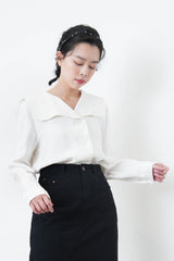 White shirt blouse w/ sailor collar