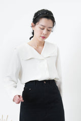 White shirt blouse w/ sailor collar