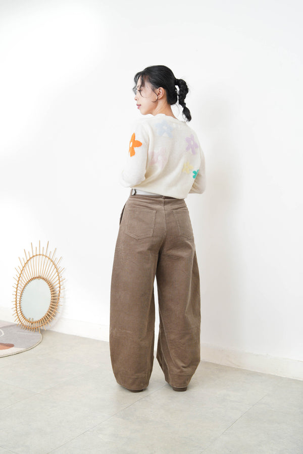 Camel brown corduroy pants with belt