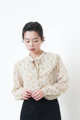 Floral blouse w/ ribbon collar