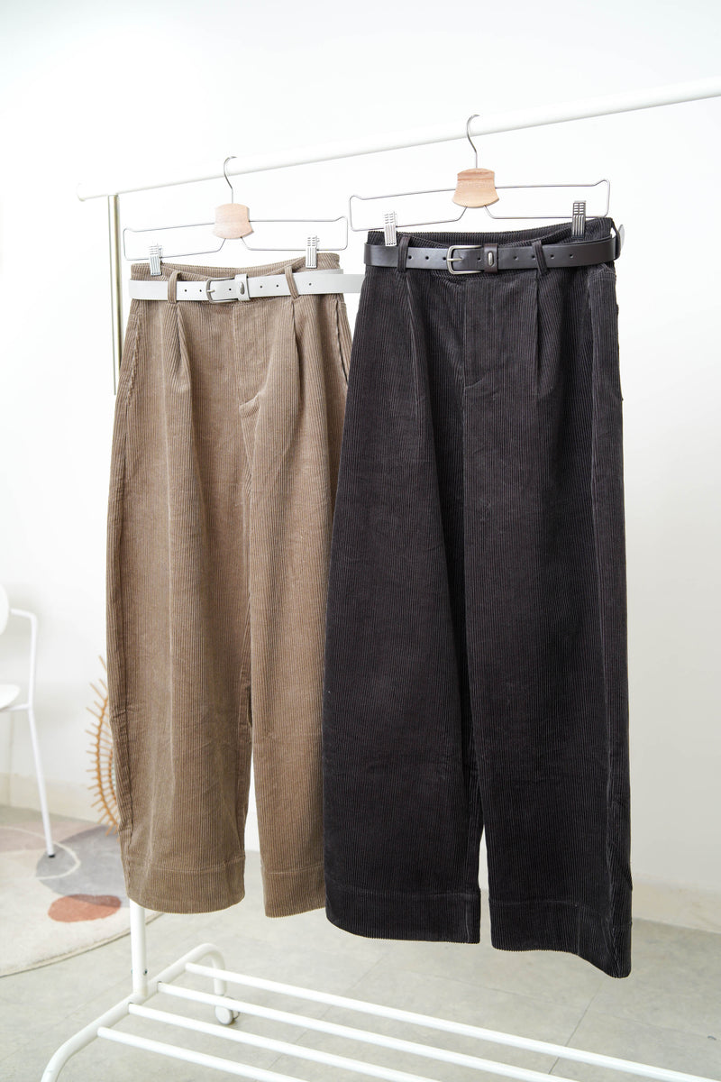 Dark brown corduroy pants with belt