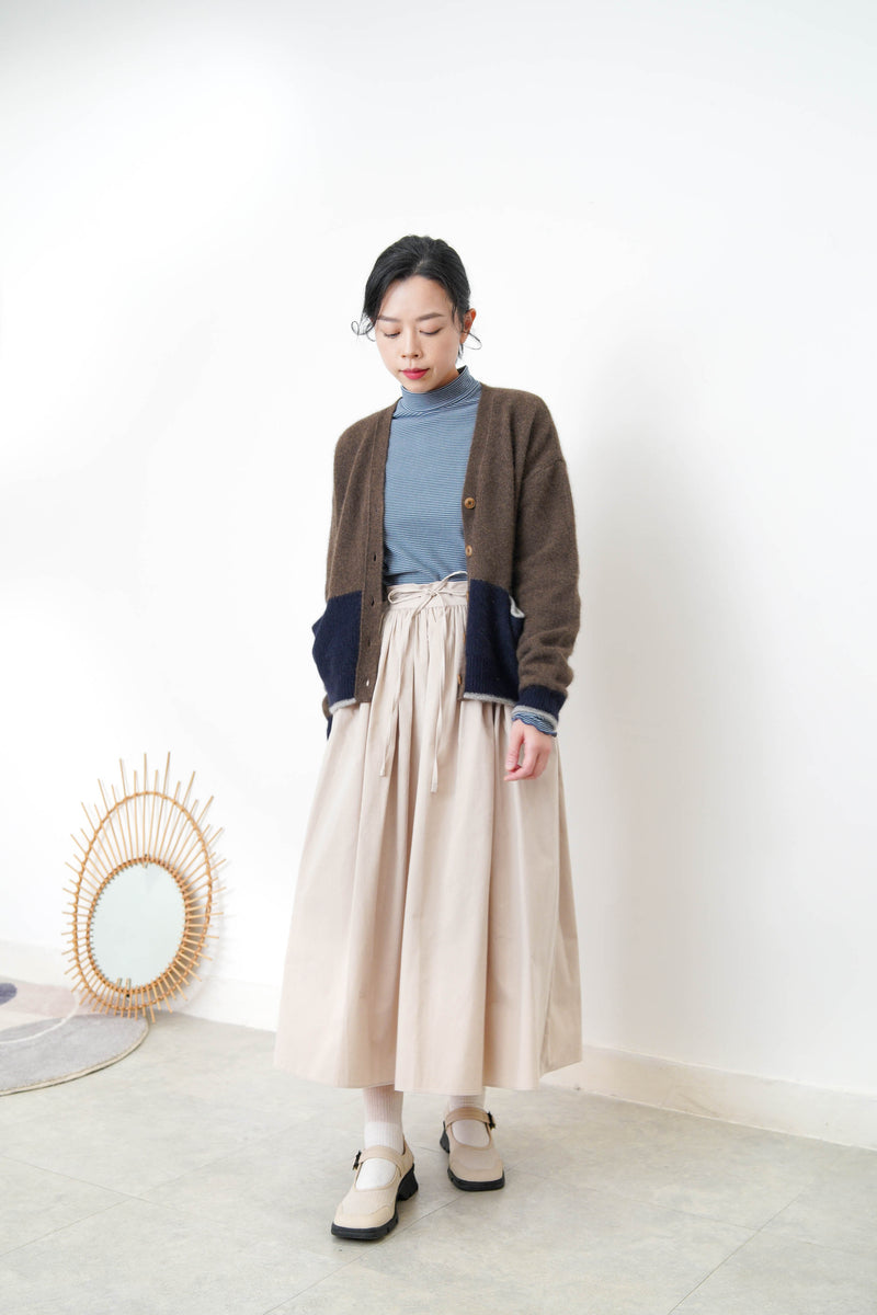 Light beige pleats round skirt w/ straps