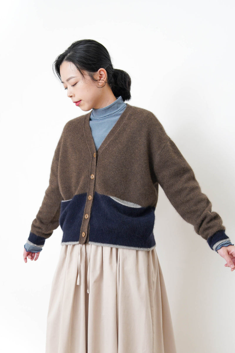 Oatmeal patchwork cardigan w/ contrast pockets