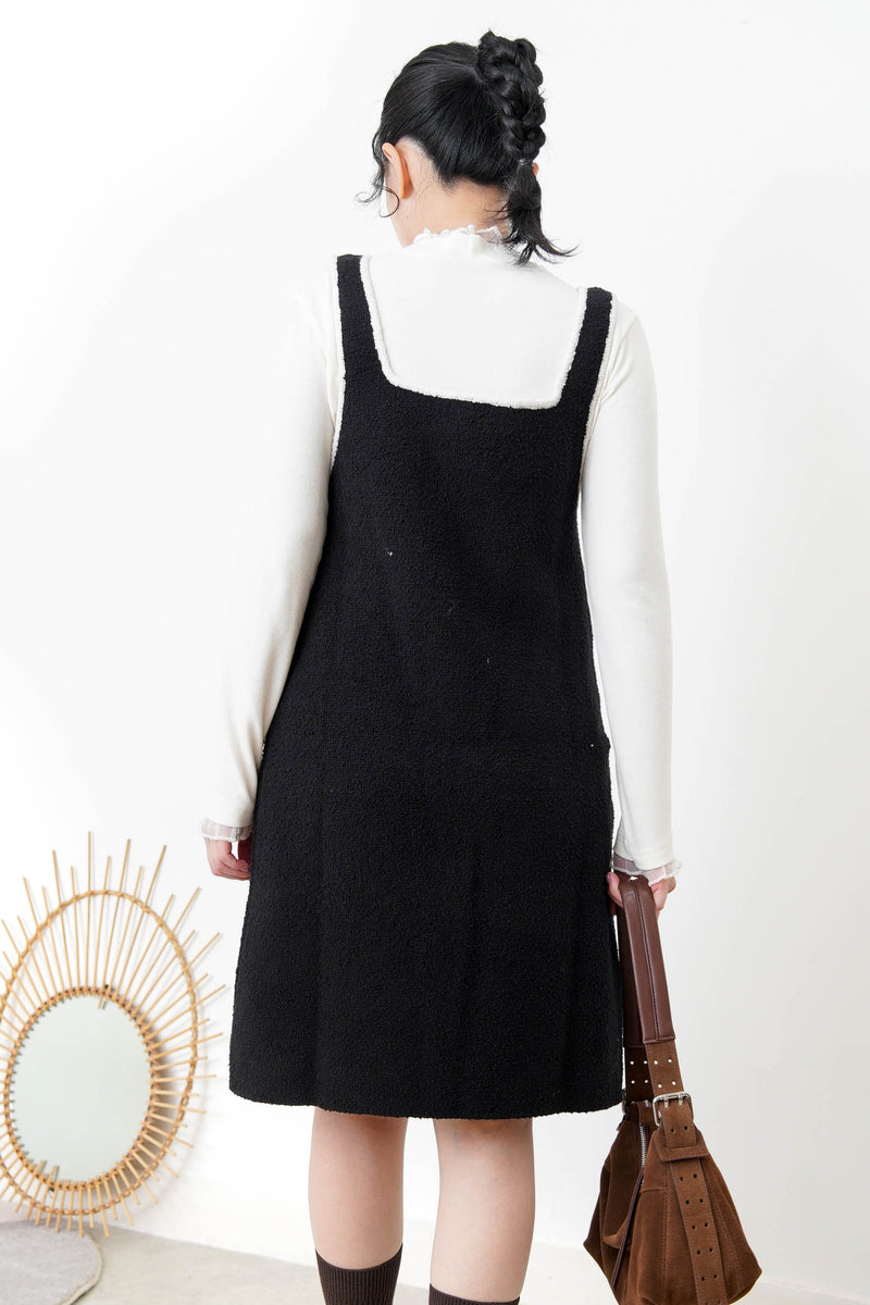 Little black knit dress in square collar