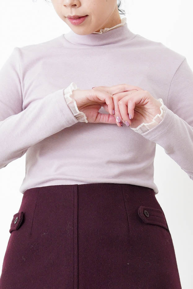 Pink strand collar top w/ ruffle fringe