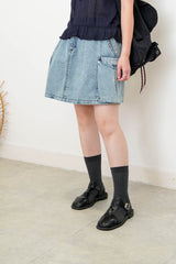 Bleach washed denim skirt in cargo style