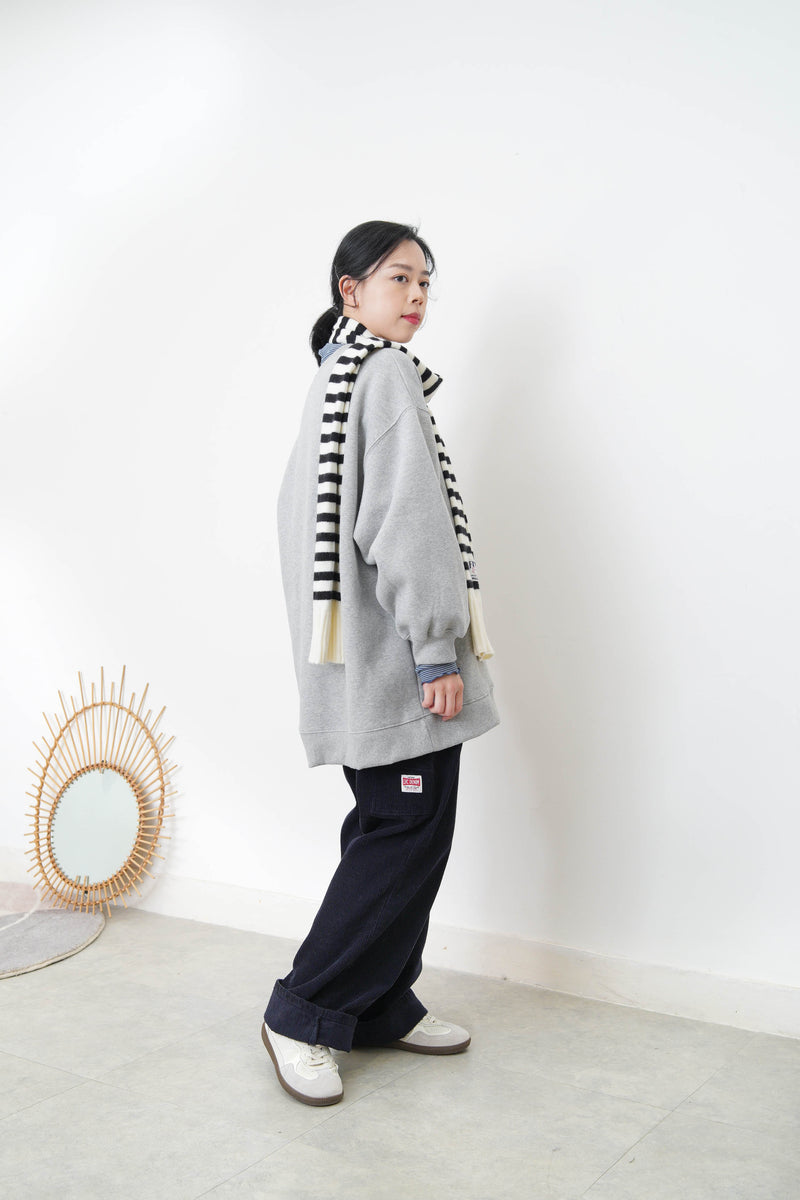Soft knit sleeves scarf in stripes