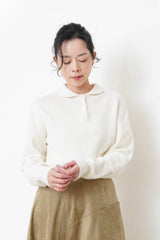 Ivory fine wool sweater in round collar