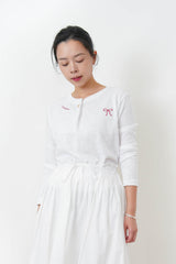 White red stitches button tee top
