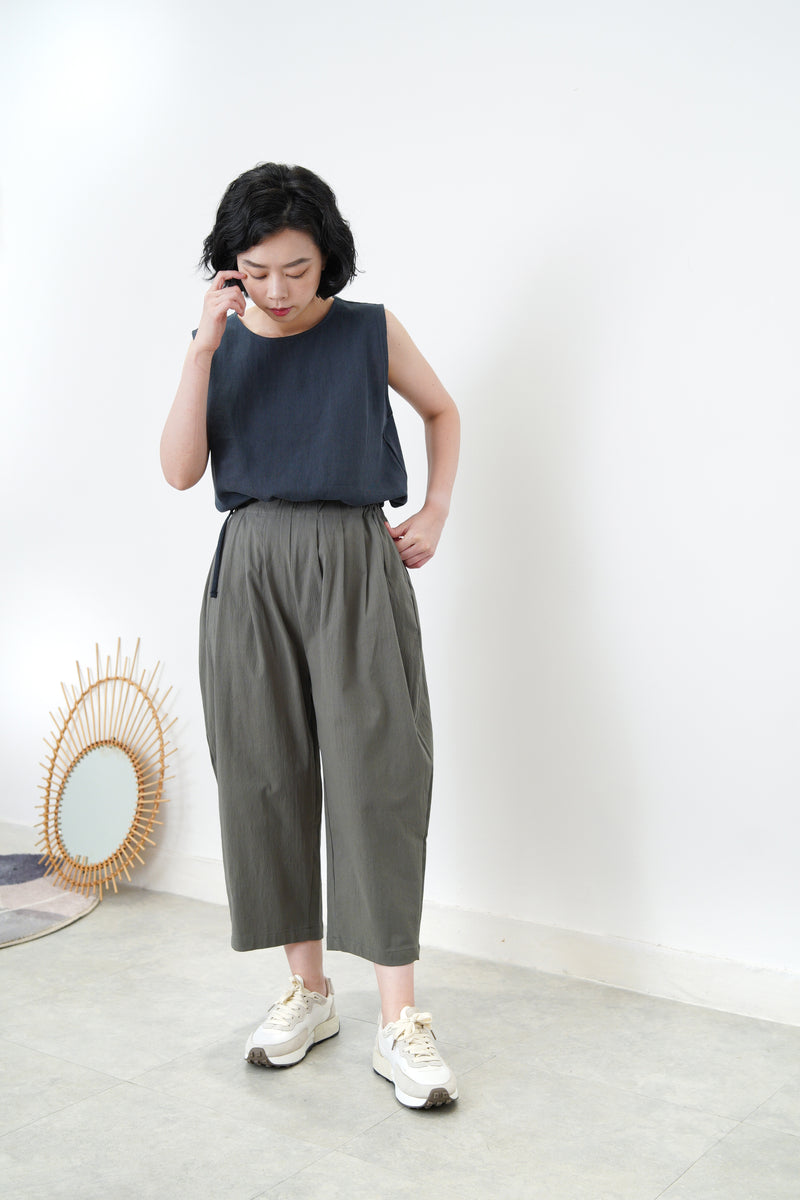 Charcoal blue vest in string waist