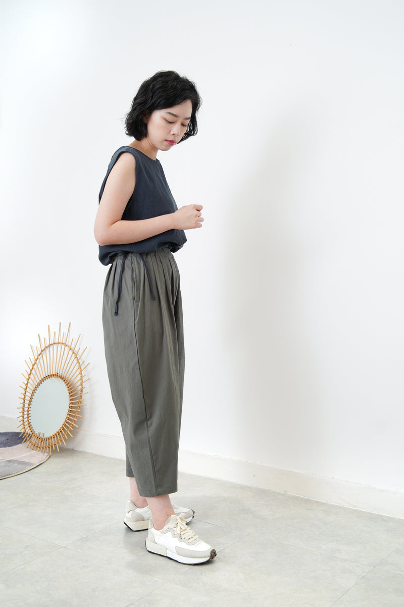 Charcoal blue vest in string waist