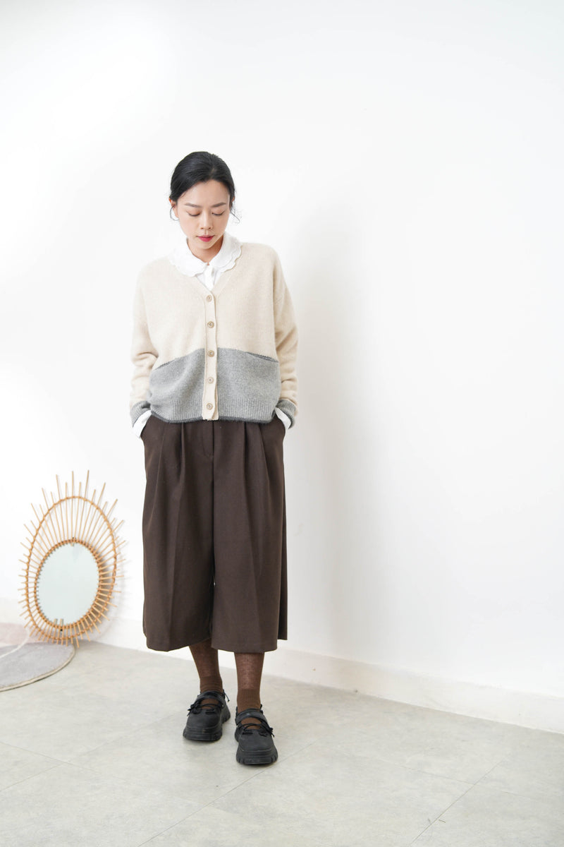 Oatmeal patchwork cardigan w/ contrast pockets