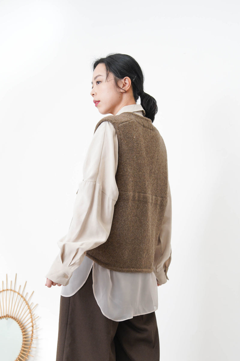Beige chiffon shirt w/ sheer long hem