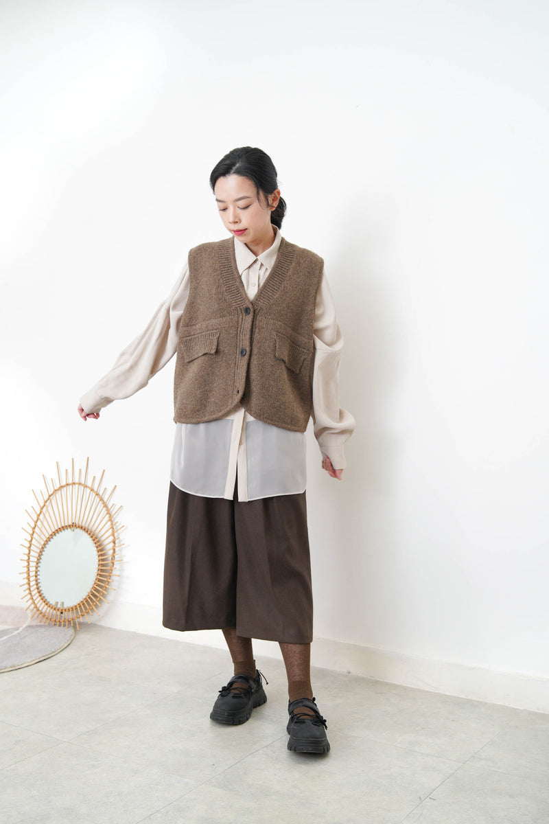 Beige chiffon shirt w/ sheer long hem