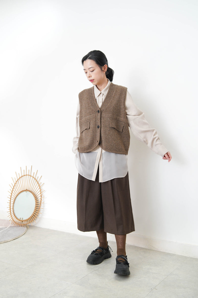 Beige chiffon shirt w/ sheer long hem