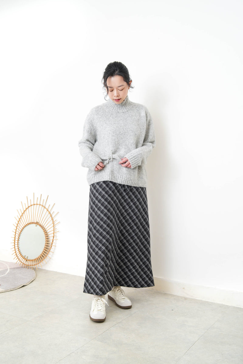 Grey alpaca wool sweater w/ pins