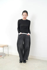 Black layers top in contrast color