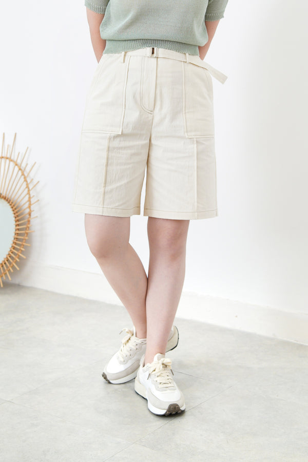 Ivory outlined shorts w/ belt