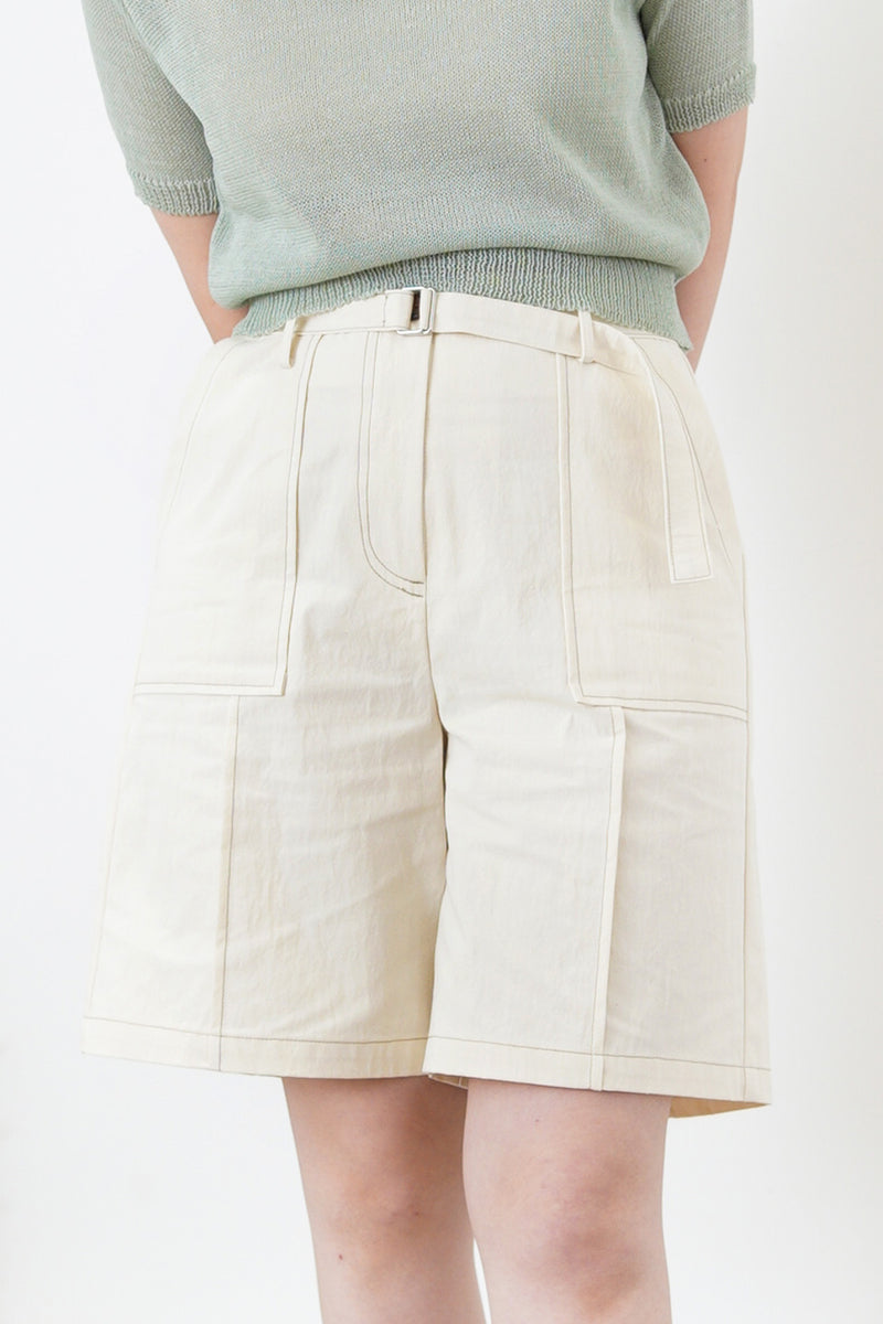 Ivory outlined shorts w/ belt
