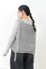 Grey sheer inner w/ contrast outline