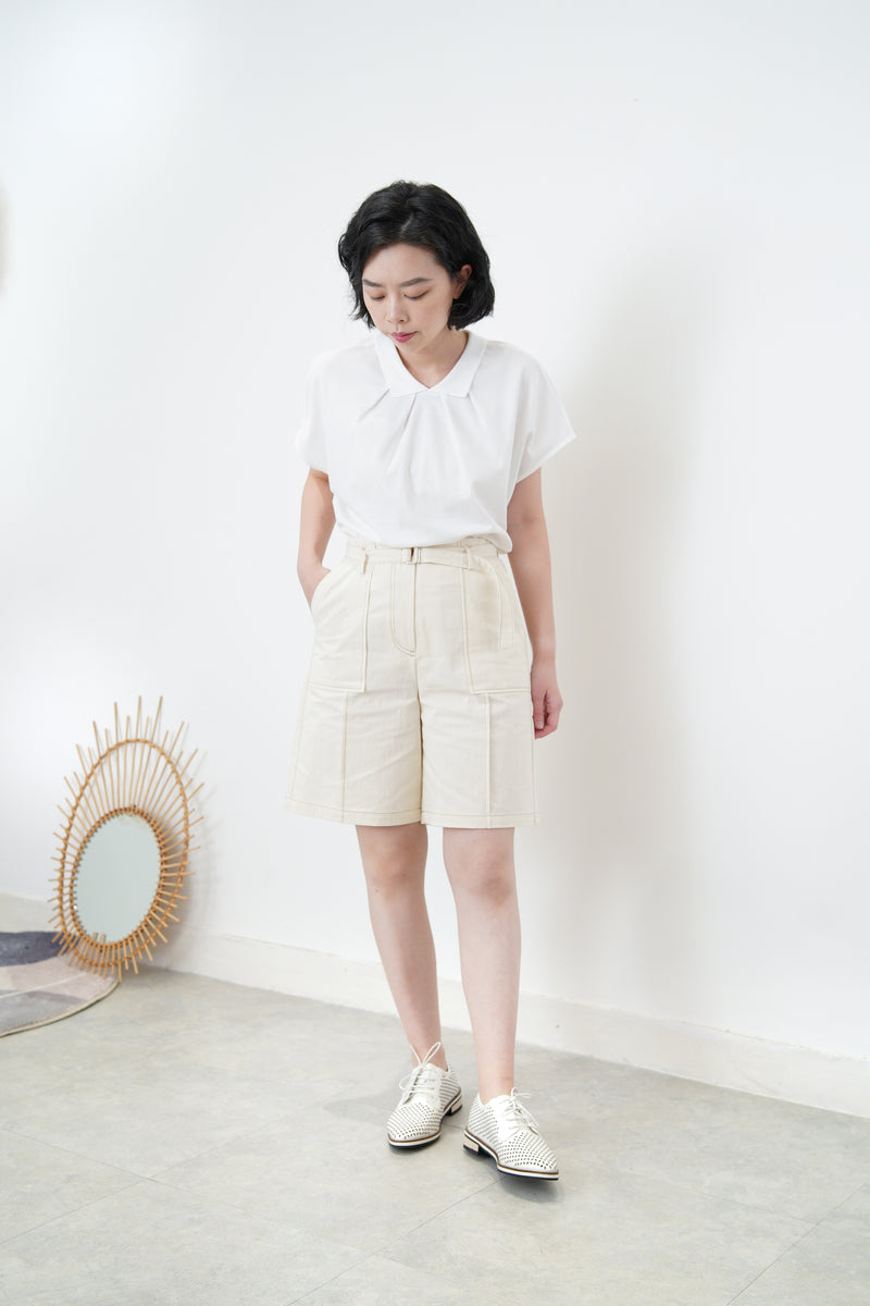 Ivory outlined shorts w/ belt