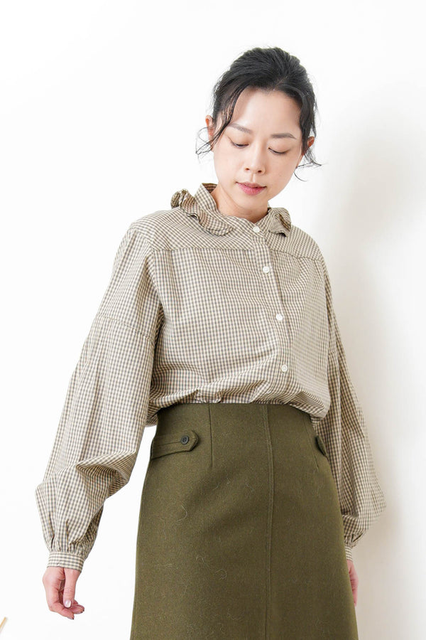 Checked shirt in peplum collar