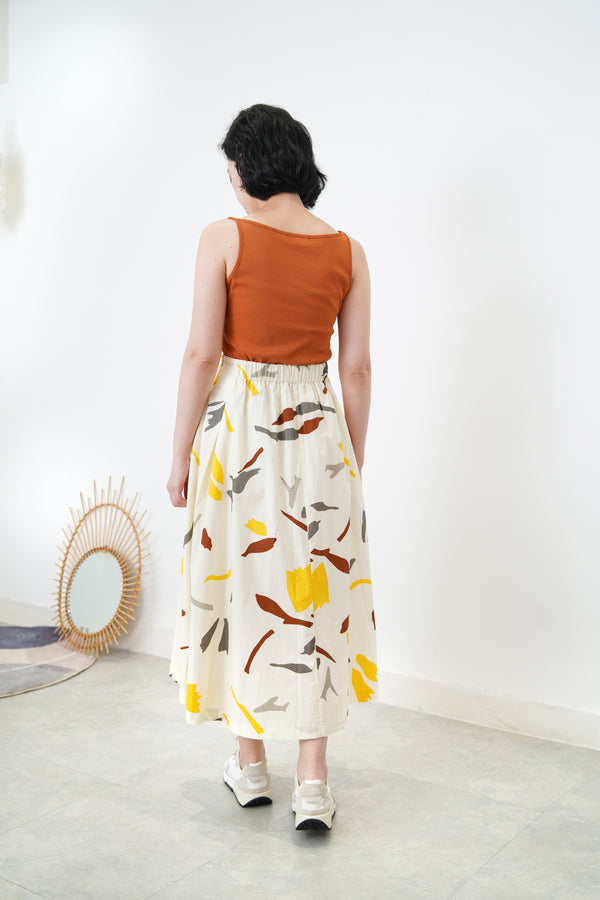 Floral pattern skirt in elastic waist