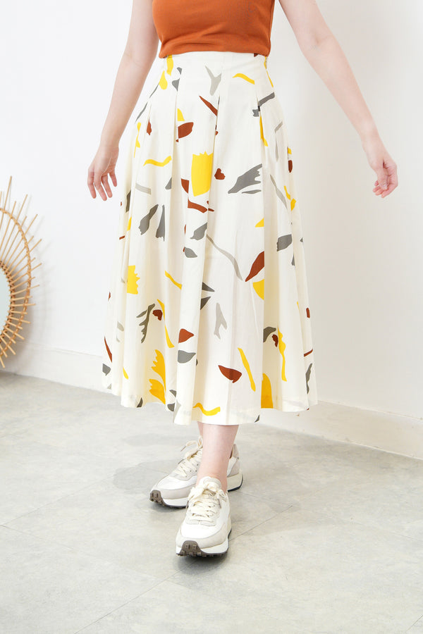 Floral pattern skirt in elastic waist