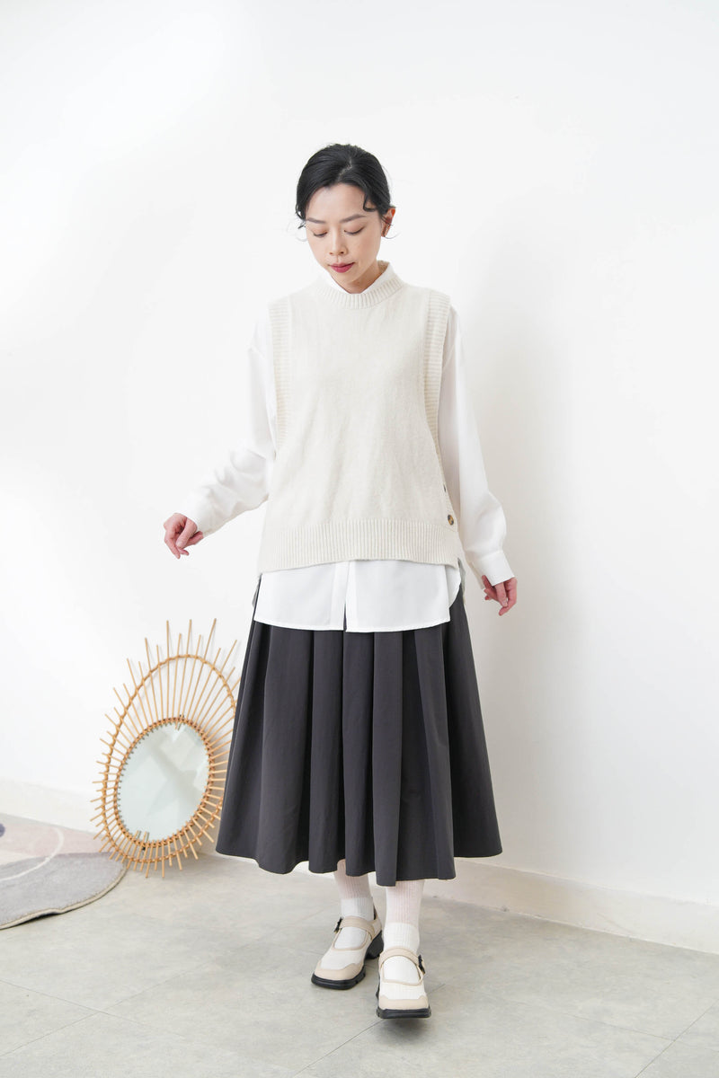 Ivory knit botton vest with white shirt in set