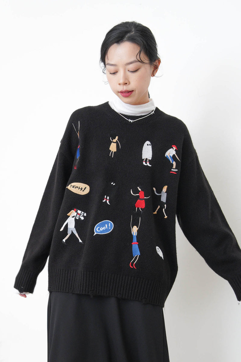 Black embroidery sweater w/ ripped details