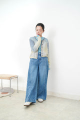 Blue wool yarn cardigan in gradient color