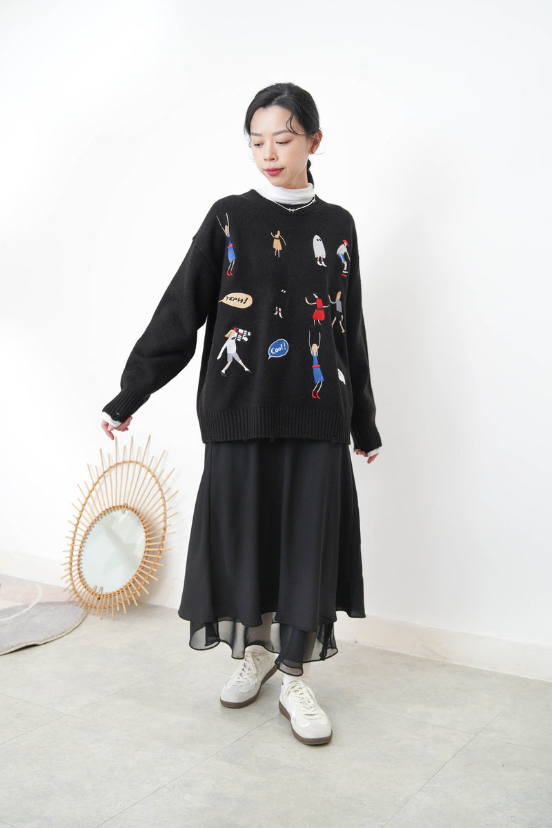 Black embroidery sweater w/ ripped details