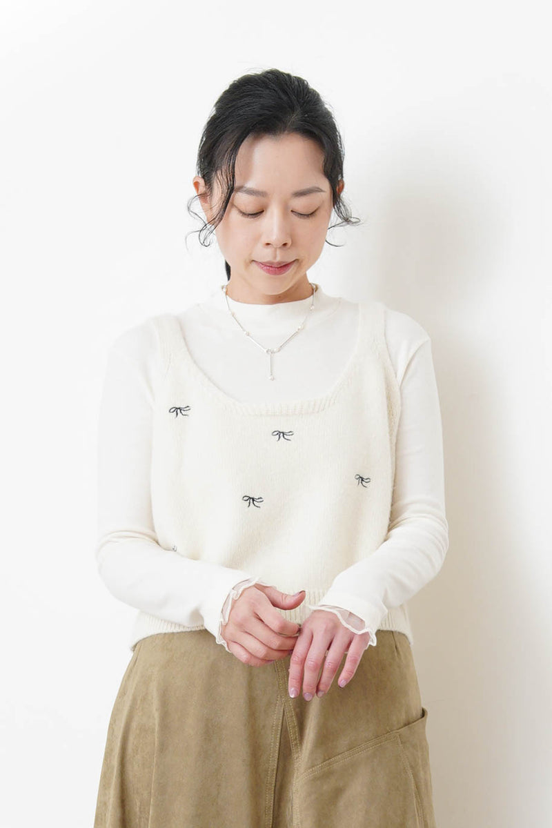 Ivory knit cami in ribbon embroidery