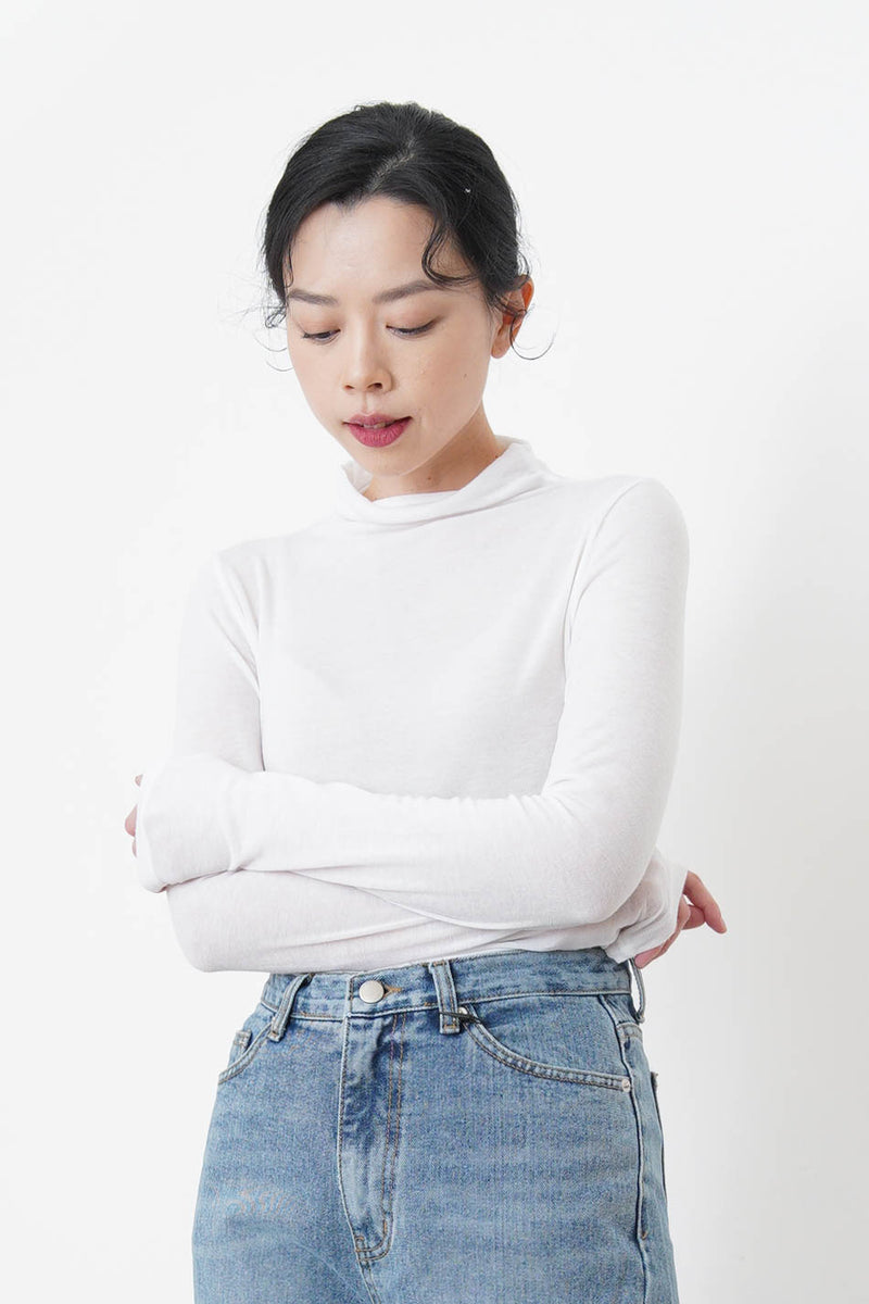 Gradient blue soft knit sweater in stripes