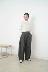 Ivory sweater w/ silk soft collar