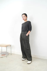 Charoal soft top w/ stitch details collar