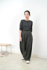 Dark green barrel pants