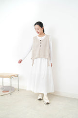 Oatmeal Beige knit vest w/ ripped hem