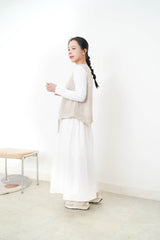 Oatmeal Beige knit vest w/ ripped hem